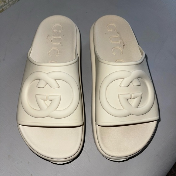 Platform Slides - Picture 6 of 6